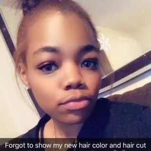 Meet your Posher, Doniea